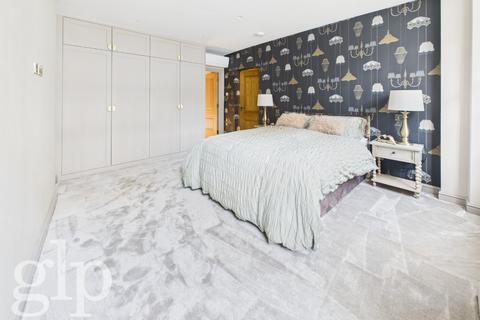4 bedroom apartment for sale, John Street, London, Greater London, WC1N