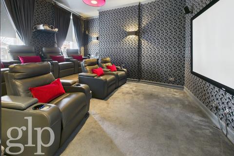4 bedroom apartment for sale, John Street, London, Greater London, WC1N