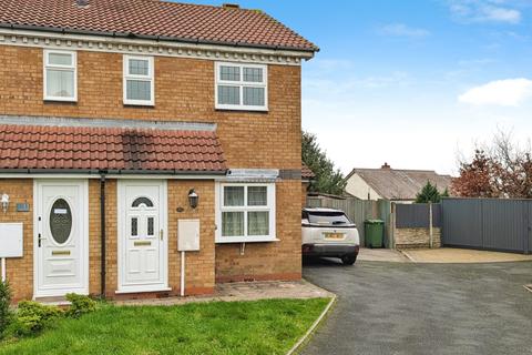 2 bedroom semi-detached house to rent, Strathern Drive, Bilston