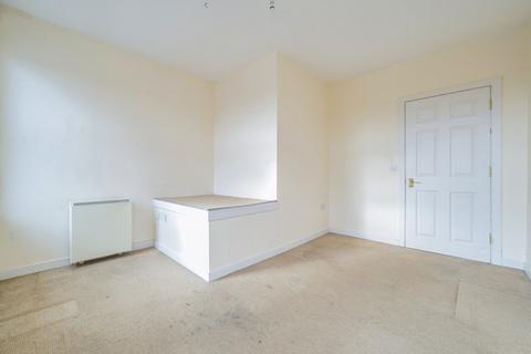2 bedroom flat for sale, Stoke Road, Hampshire PO12