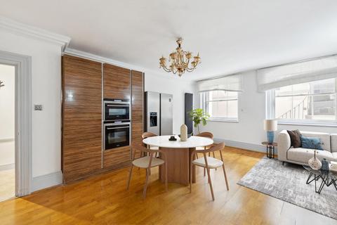3 bedroom flat to rent, Lancaster Gate, London, W2.