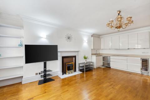 3 bedroom flat to rent, Lancaster Gate, London, W2.
