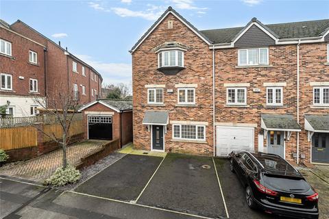 4 bedroom townhouse for sale, Castle Lodge Avenue, Rothwell, Leeds, West Yorkshire