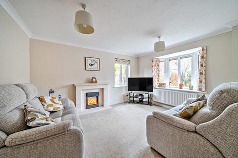 4 bedroom detached house for sale, Winchcombe Close, Fleet, Hampshire