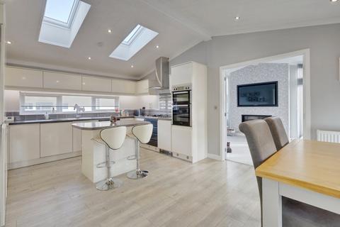 2 bedroom park home for sale, Brook Road, Canvey Island, SS8