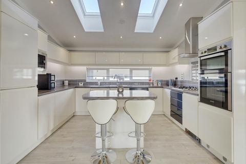 2 bedroom park home for sale, Brook Road, Canvey Island, SS8