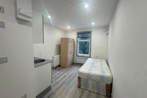undefined, Otterfield Road, Yiewsley, West Drayton