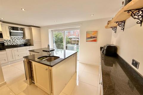 undefined, Treen Close, Macclesfield