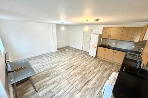 2 bedroom house to rent, Westside, London