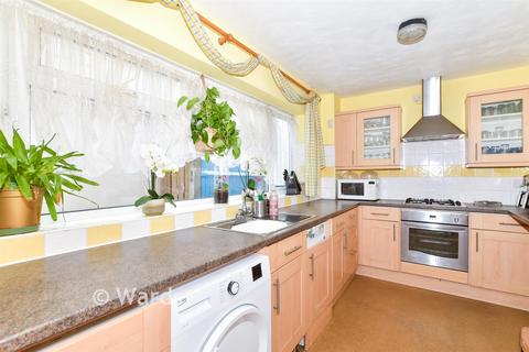 3 bedroom detached house for sale, Princes Avenue, Walderslade, Chatham, Kent