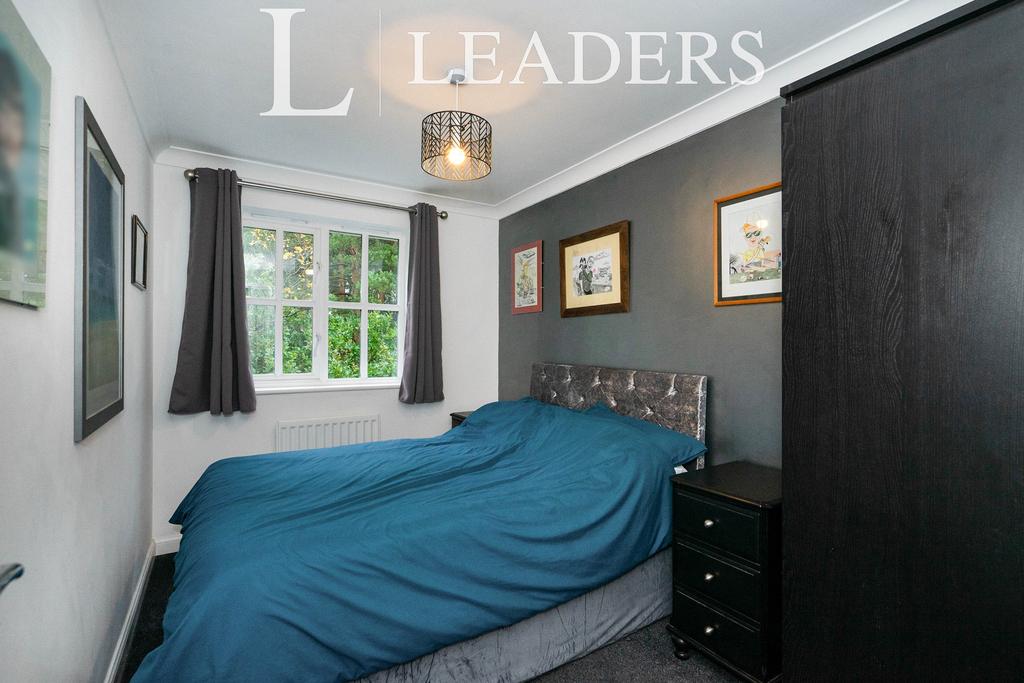 Second bedroom