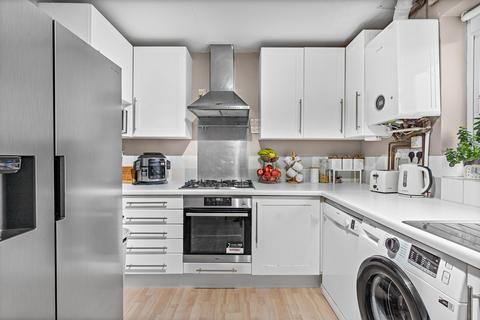 2 bedroom apartment for sale, Wyatt Road, Staines-upon-Thames, TW18