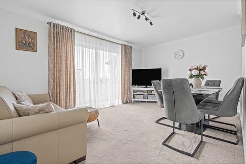 2 bedroom apartment for sale, Wyatt Road, Staines-upon-Thames, TW18