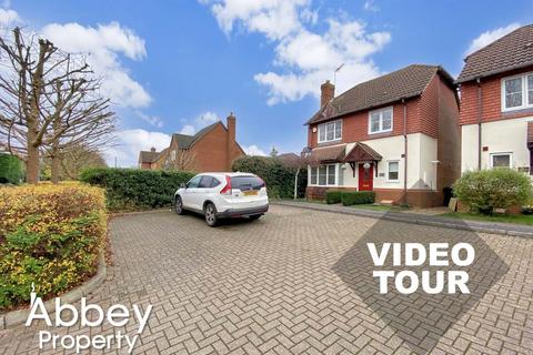 3 bedroom house to rent, Mancroft Road, Aley Green, LU1