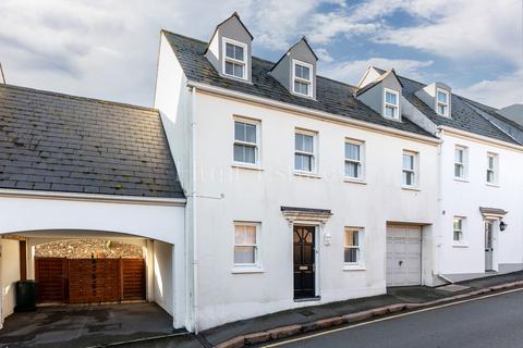 undefined, 3 Claremont Terrace