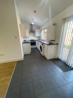 2 bedroom flat to rent, Haslemere Road, Ilford, Essex, IG3