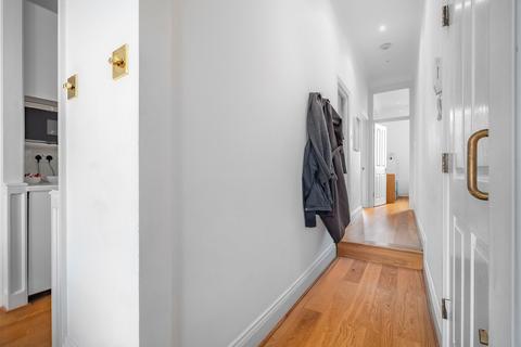 2 bedroom flat for sale, North End Road, London, SW6