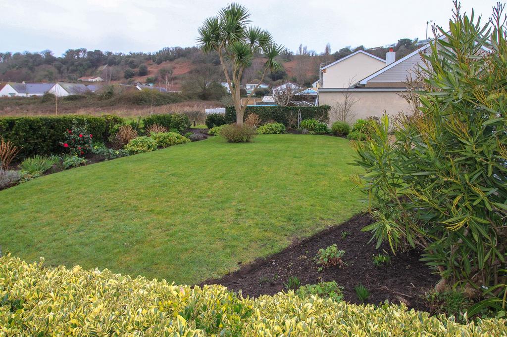 Communal gardens