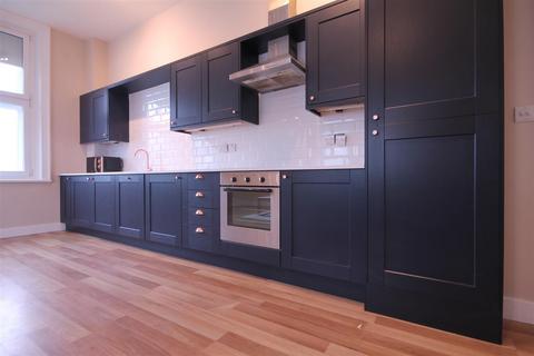 2 bedroom apartment to rent, City Apartments, City Centre