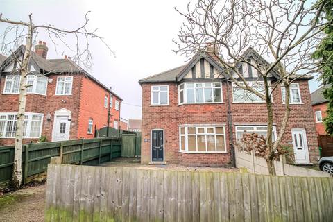 3 bedroom semi-detached house to rent, Perry Road, Nottingham