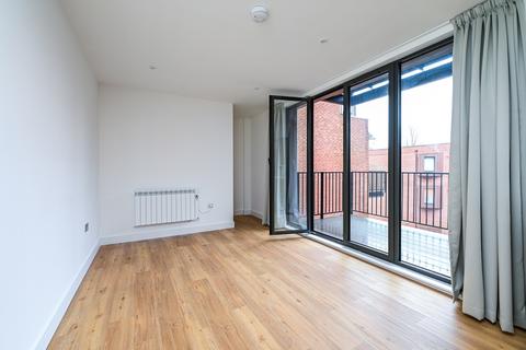 undefined, Farnborough Road, Farnborough, GU14