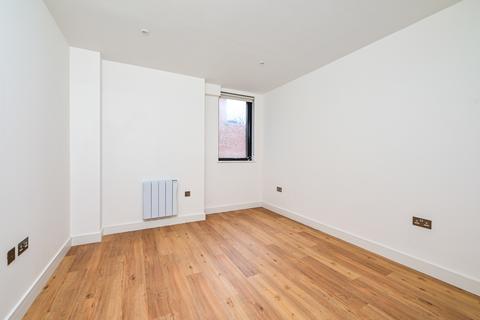 undefined, Farnborough Road, Farnborough, GU14