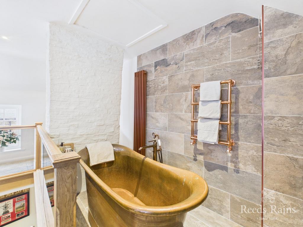 Freestanding Bath
