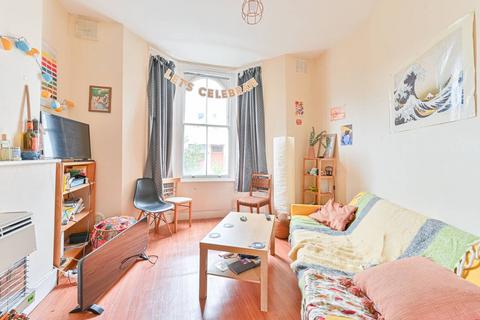 3 bedroom maisonette for sale, Bellfields Road, Brixton, London, SW9