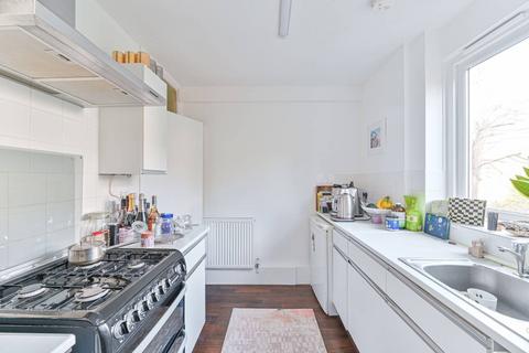 1 bedroom flat for sale, Sandmere Road, Clapham North, London, SW4