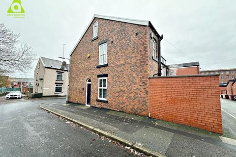 3 bedroom end of terrace house for sale, Sterratt Street, Bolton, BL1 4RY