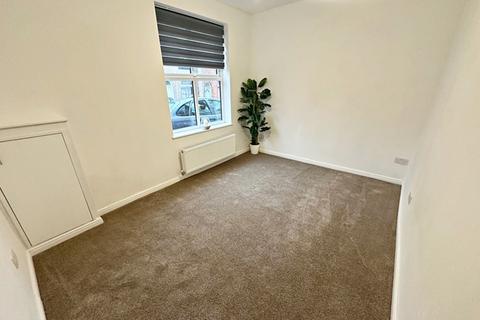 3 bedroom end of terrace house for sale, Sterratt Street, Bolton, BL1 4RY