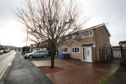 3 bedroom semi-detached house to rent, Waverley Lane, Burton upon Trent DE14