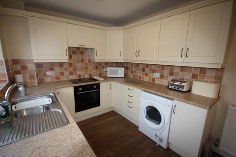 3 bedroom semi-detached house to rent, Waverley Lane, Burton upon Trent DE14