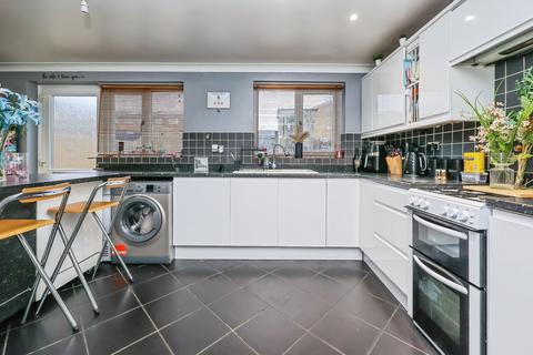 3 bedroom terraced house for sale, Hillgrove Gardens, Nottingham, NG5
