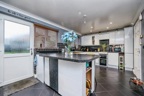 Hillgrove Gardens, Nottingham, NG5
