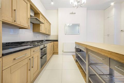 4 bedroom flat to rent, Glenilla Road, Hampstead, London, NW3