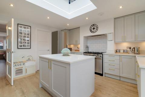 undefined, 20 SHEPHERDS LANE, GUILDFORD