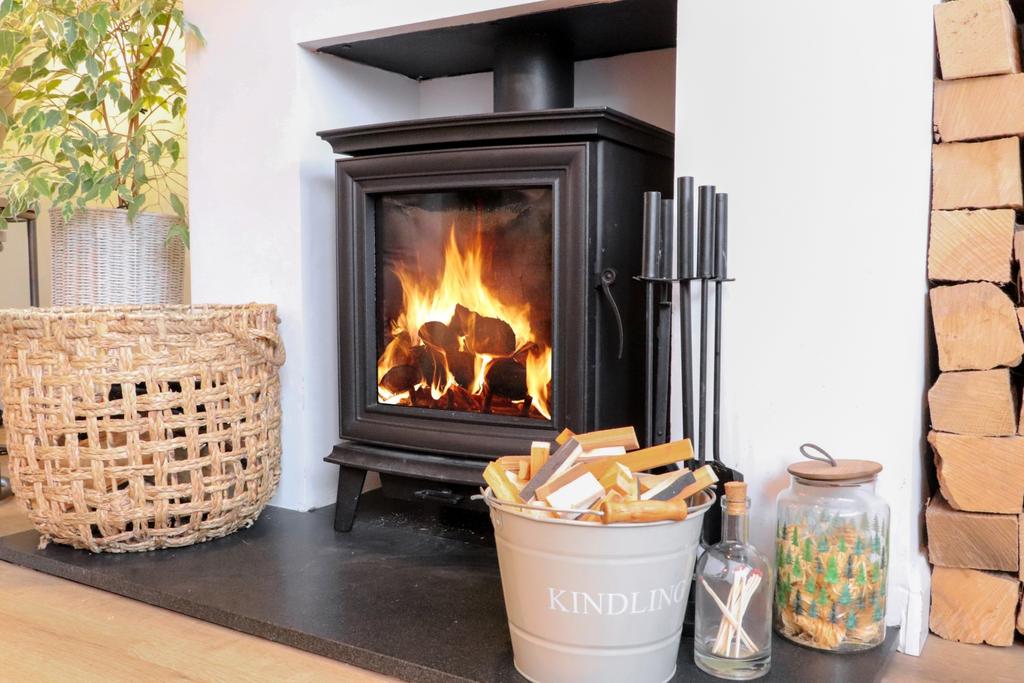 Wood burning stove