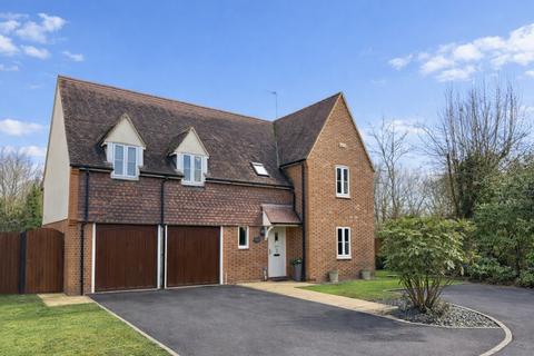 5 bedroom detached house for sale, Bramley Close, East Hanney
