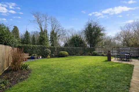 5 bedroom detached house for sale, Bramley Close, East Hanney