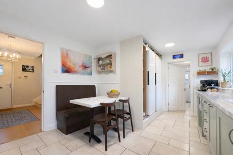 5 bedroom detached house for sale, Bramley Close, East Hanney