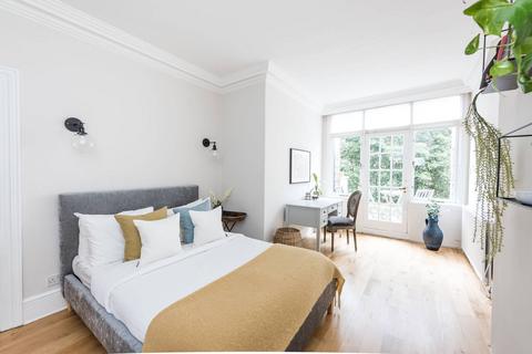 undefined, Pelham Street, South Kensington, London, SW7