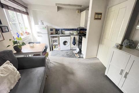 undefined, Windsor Road, Salisbury SP2