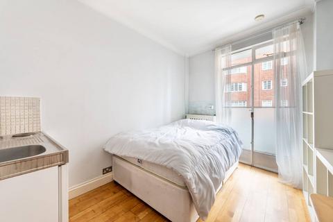 Studio to rent, Prince Albert Road, St John's Wood, London, NW8