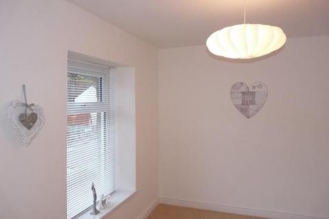 2 bedroom end of terrace house for sale, Pantygog, Bridgend CF32