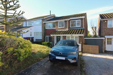 Goodwood Road, Royston, SG8