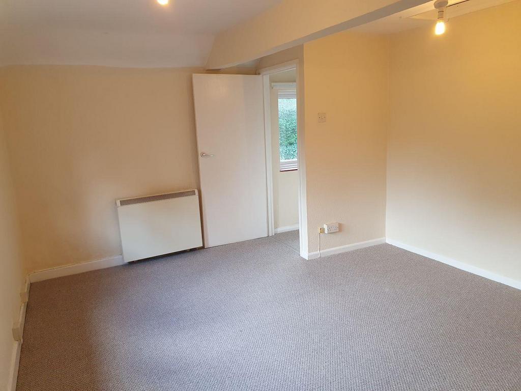 Bedroom to door.jpg