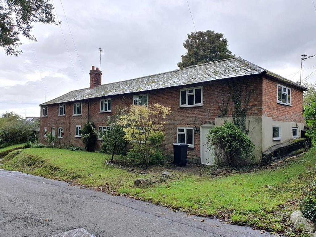 Front of Cottages.jpg
