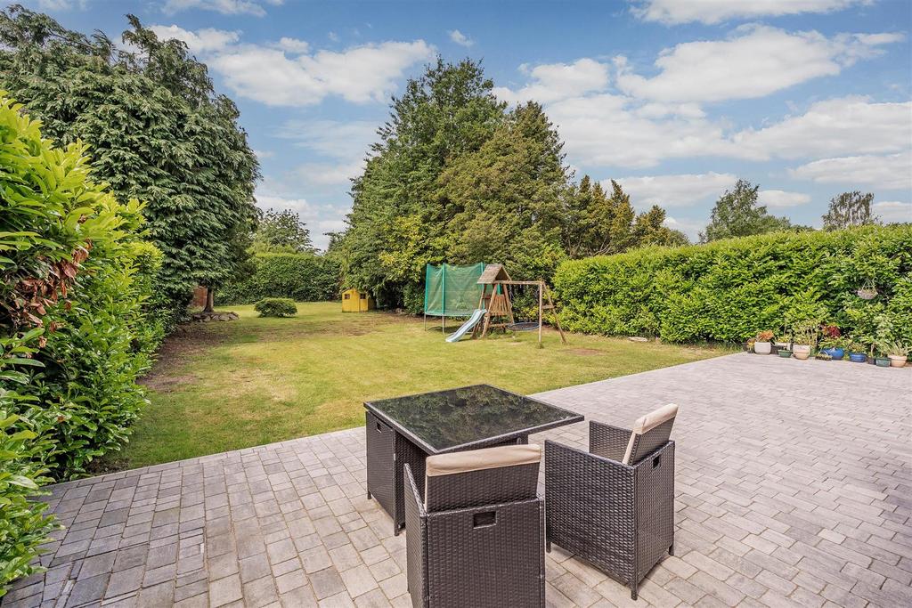 60 Sillhill Hall Road-38 lo.jpg