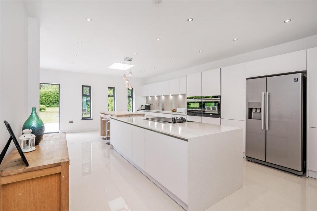 60 Sillhill Hall Road-32 lo.jpg